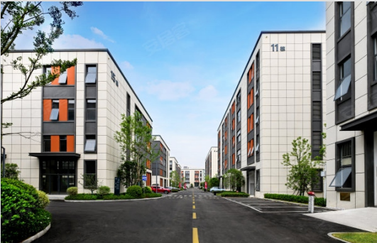 Wuhan Jingyi Xiangtai Trading Co., Ltd.