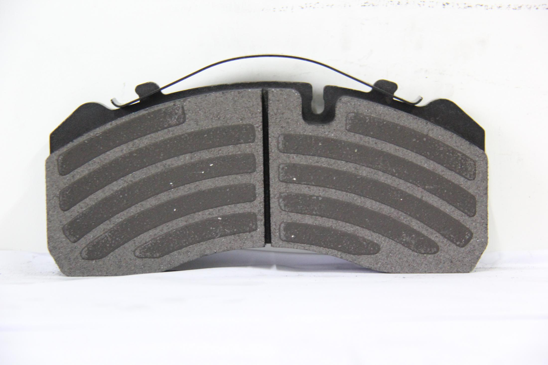 Disc Brake Pad 29093 210.5x92.5x29.5mm Copper Based Low Metal Pad for Heavy Duty Truck